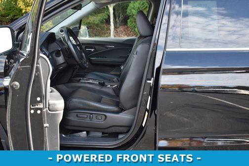 2022 Honda Pilot Touring 8-Passenger