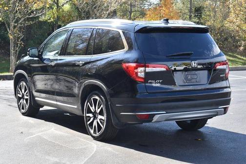 2022 Honda Pilot Touring 8-Passenger