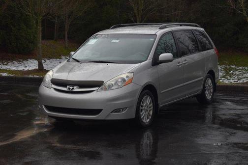 2009 Toyota Sienna XLE