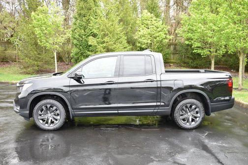 Crystal Black Pearl 2026 Honda Ridgeline Sport