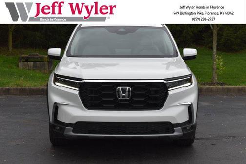 2025 Honda Pilot Touring 8-Passenger