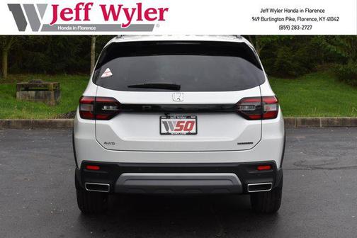 2025 Honda Pilot Touring 8-Passenger