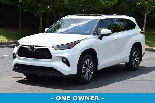 2022 Toyota Highlander XLE