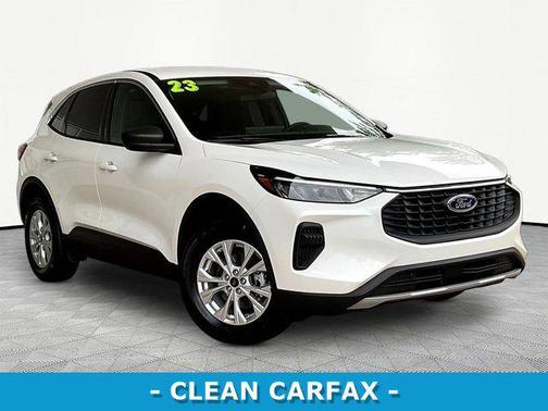 Star White Metallic Tri-Coat 2023 Ford Escape Active