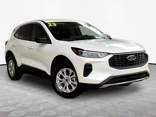 Star White Metallic Tri-Coat 2023 Ford Escape Active
