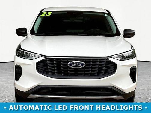 Star White Metallic Tri-Coat 2023 Ford Escape Active