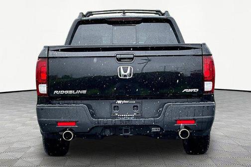 Crystal Black Pearl 2023 Honda Ridgeline RTL