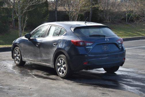 2016 Mazda Mazda3 i Sport