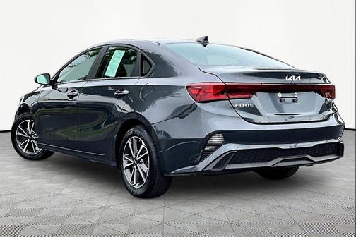 Gravity Gray 2023 Kia Forte LXS