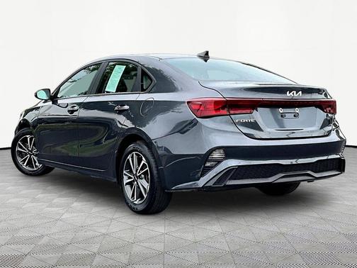 Gravity Gray 2023 Kia Forte LXS