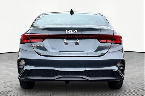 Gravity Gray 2023 Kia Forte LXS