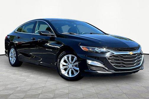 Mosaic Black Metallic 2024 Chevrolet Malibu FWD 1LT