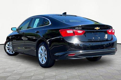 Mosaic Black Metallic 2024 Chevrolet Malibu FWD 1LT