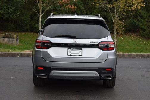 2023 Honda Pilot AWD Elite