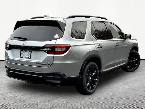 Solar Silver Metallic 2026 Honda Pilot Black Edition