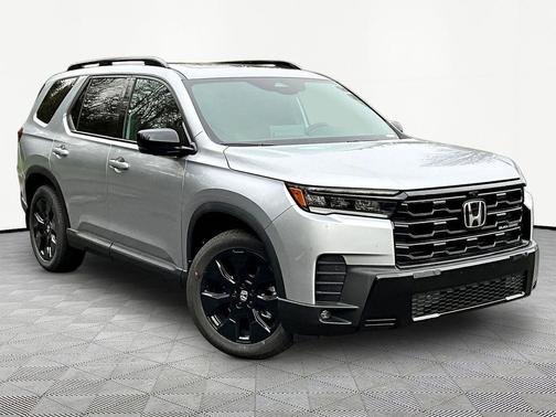 Solar Silver Metallic 2026 Honda Pilot Black Edition