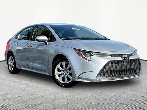 Classic Silver Metallic 2020 Toyota Corolla LE