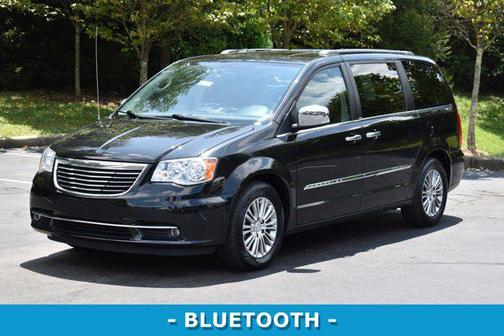 2014 Chrysler Town & Country Touring-L