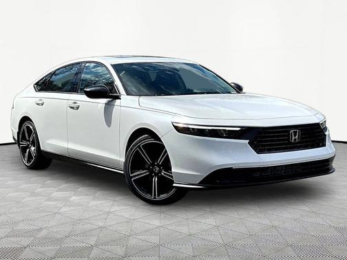 Platinum White Pearl 2026 Honda Accord SE