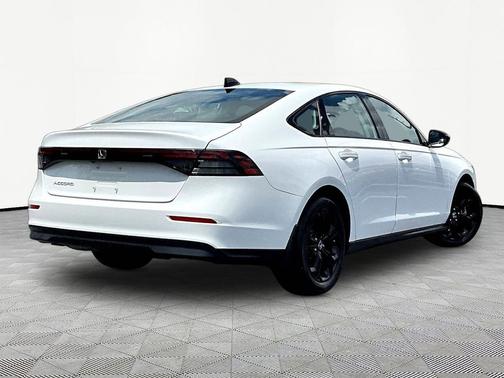 Platinum White Pearl 2025 Honda Accord SE