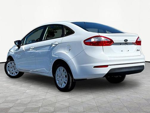 Oxford White 2019 Ford Fiesta S