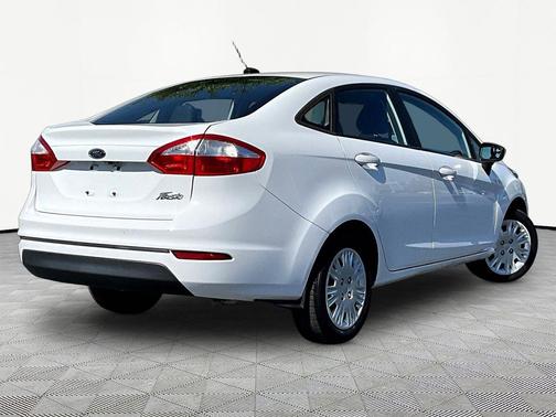 Oxford White 2019 Ford Fiesta S