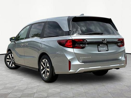 Solar Silver Metallic 2026 Honda Odyssey EX-L