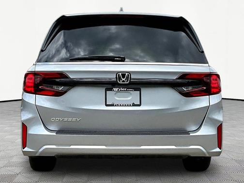 Solar Silver Metallic 2026 Honda Odyssey EX-L