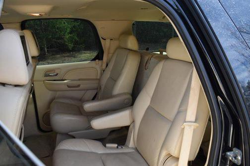 2008 Cadillac Escalade Base