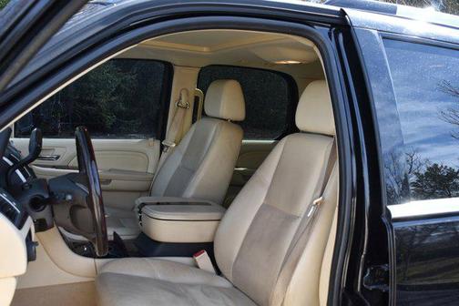 2008 Cadillac Escalade Base