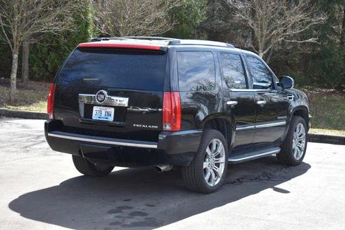 2008 Cadillac Escalade Base
