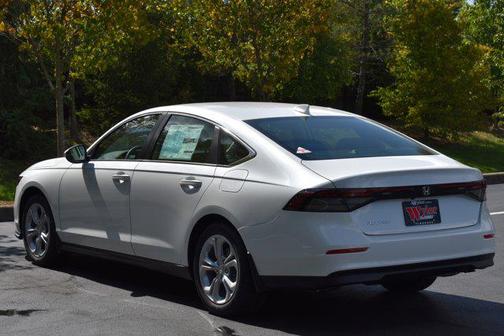 2025 Honda Accord LX 1.5T