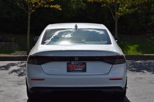 2025 Honda Accord LX 1.5T