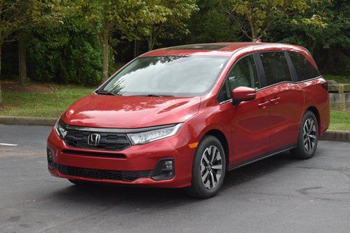 Radiant Red Metallic II 2026 Honda Odyssey EX-L