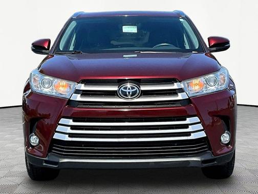 Ooh La La Rouge Mica 2019 Toyota Highlander XLE