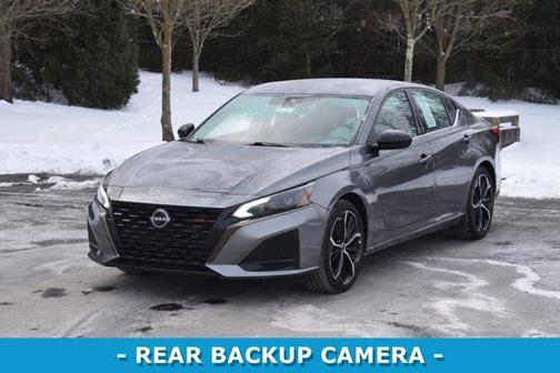 2023 Nissan Altima SR FWD