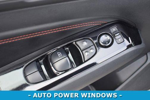 2023 Nissan Altima SR FWD