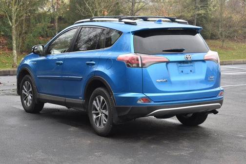 2016 Toyota RAV4 Hybrid XLE