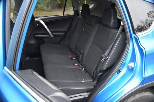 2016 Toyota RAV4 Hybrid XLE