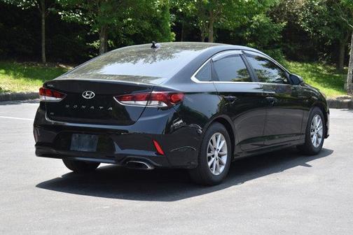 2018 Hyundai SONATA SE