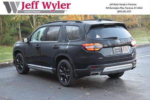 2025 Honda Pilot Touring 8-Passenger