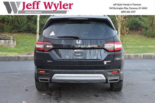 2025 Honda Pilot Touring 8-Passenger