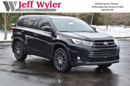 2017 Toyota Highlander SE