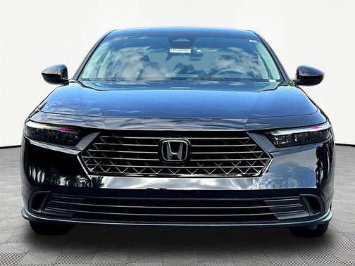 Crystal Black Pearl 2024 Honda Accord LX 1.5T