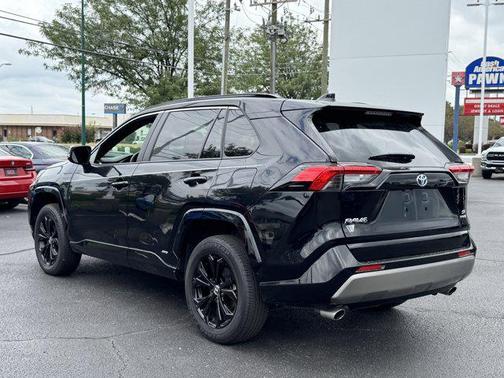2024 Toyota RAV4 Hybrid SE