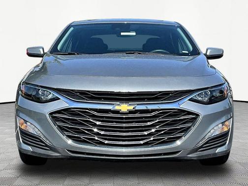 Sterling Gray Metallic 2024 Chevrolet Malibu FWD 1LT
