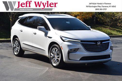 2023 Buick Enclave Essence AWD