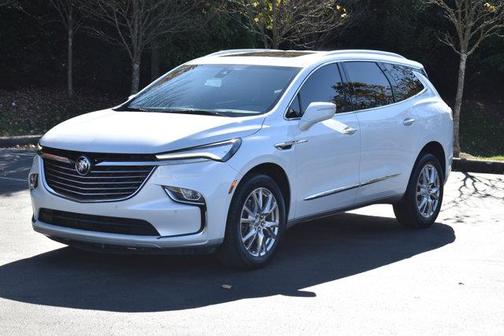 2023 Buick Enclave Essence AWD