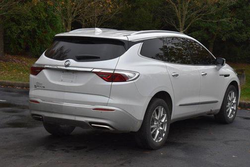 2023 Buick Enclave Essence AWD