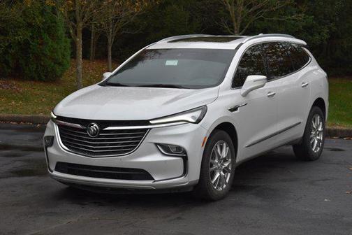 2023 Buick Enclave Essence AWD